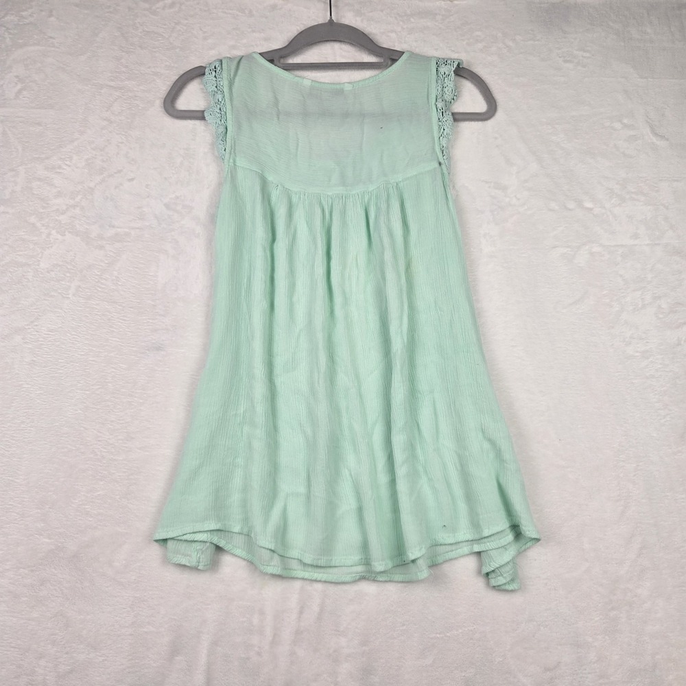 NWOT Lauren Conrad Light Green Sleeveless‎ Blouse Small Crochet - Picture 4 of 6